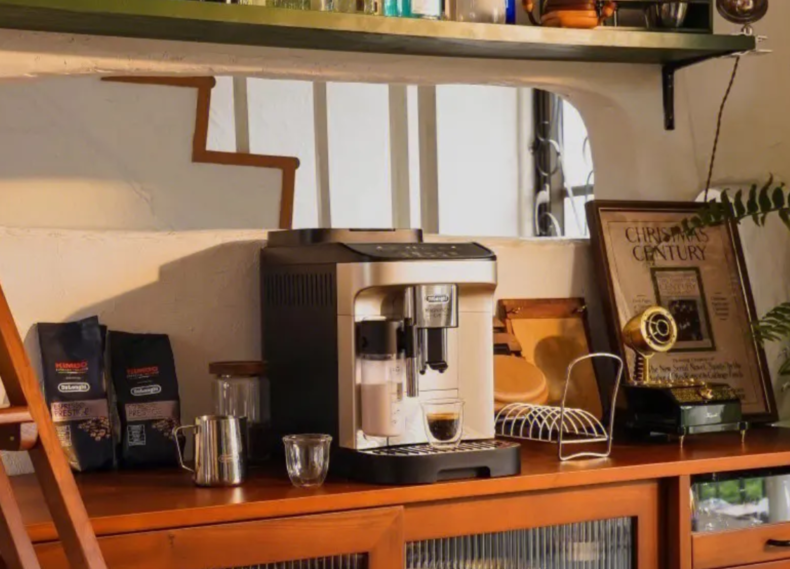 【巴伐利亚南大王联名-单品评测】德龙 E LattePlus 全自动咖啡机